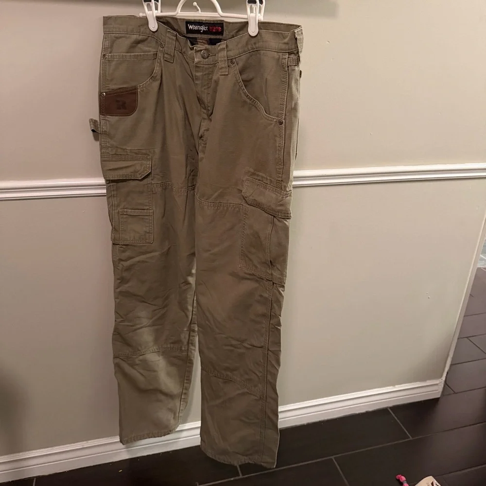Wrangler Riggs Workwear Flannel Lined Cargo Pants Men’s 36x34 Khakis - Picture 1 of 7